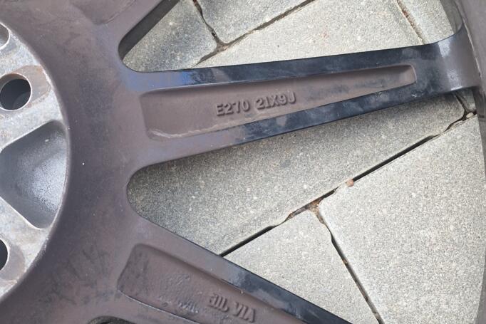 Vossen, lengvojo lydinio