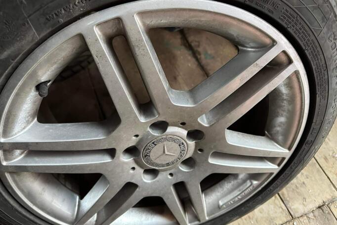 Kita, lengvojo lydinio