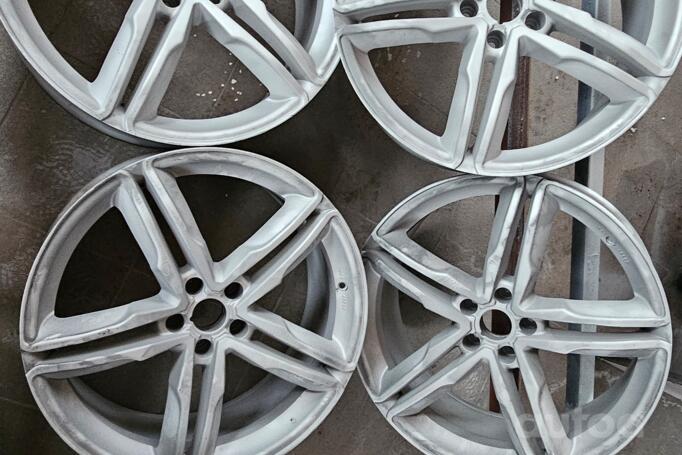 Kita, lengvojo lydinio