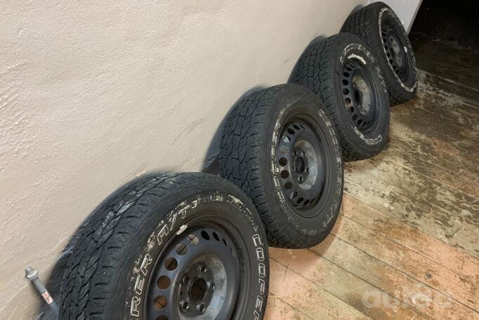 Kita, plieniniai štampuoti