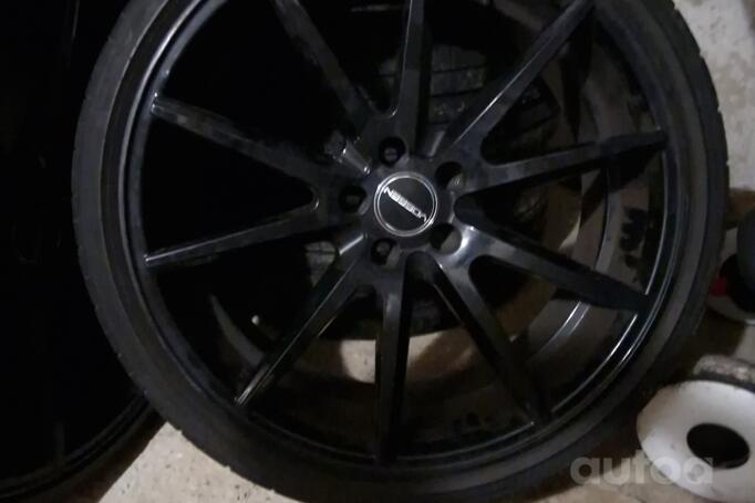 Vossen, lengvojo lydinio