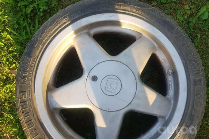 Honda, lengvojo lydinio