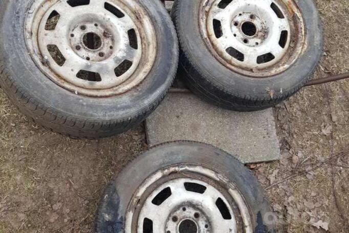 Vw, plieniniai štampuoti