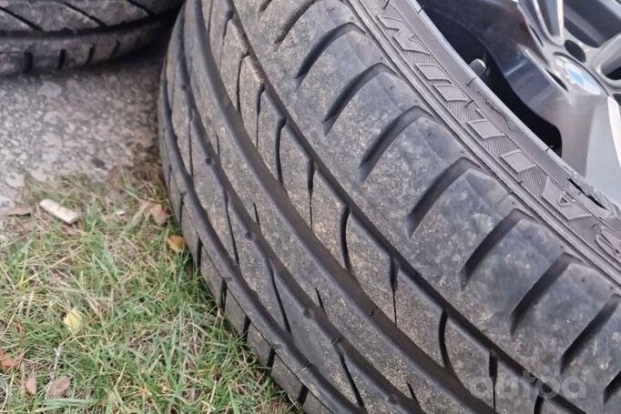 Kita, lengvojo lydinio