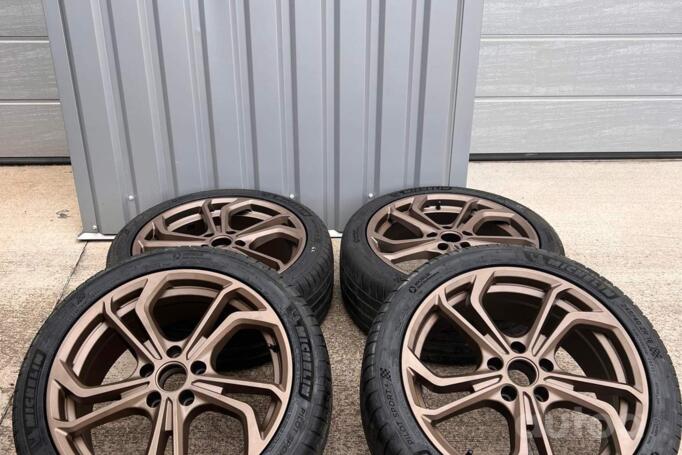 Kita, lengvojo lydinio