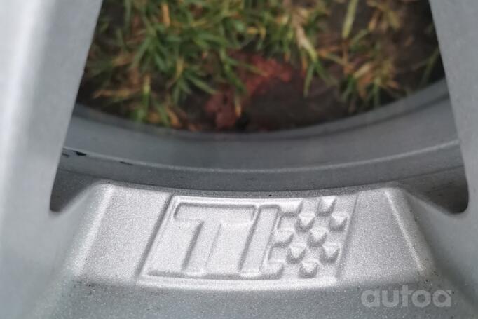 Kita, lengvojo lydinio