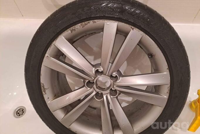 Kita, lengvojo lydinio