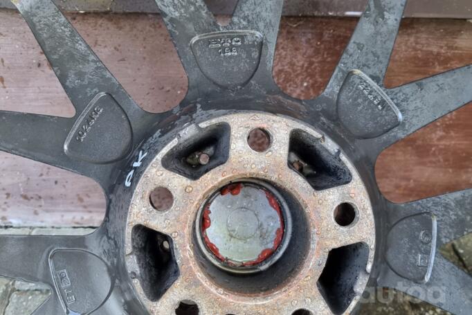 HTC, lengvojo lydinio