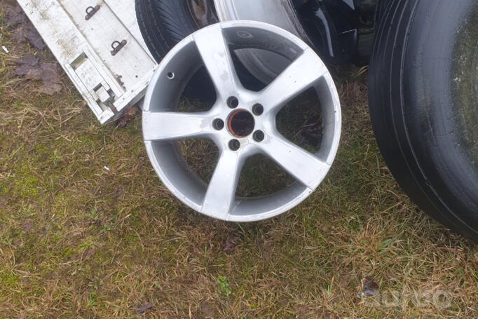 Kita, lengvojo lydinio