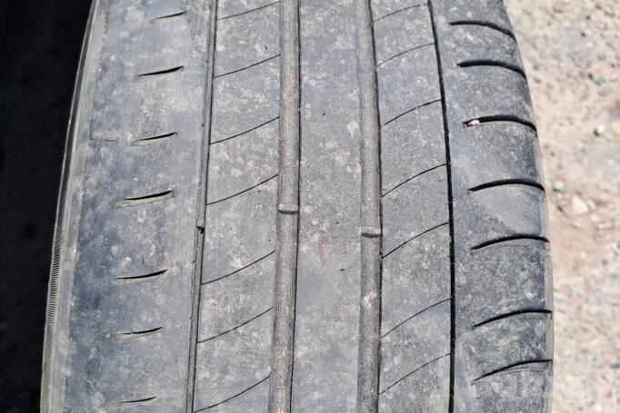 Kita, lengvojo lydinio