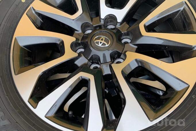 TOYOTA, lengvojo lydinio