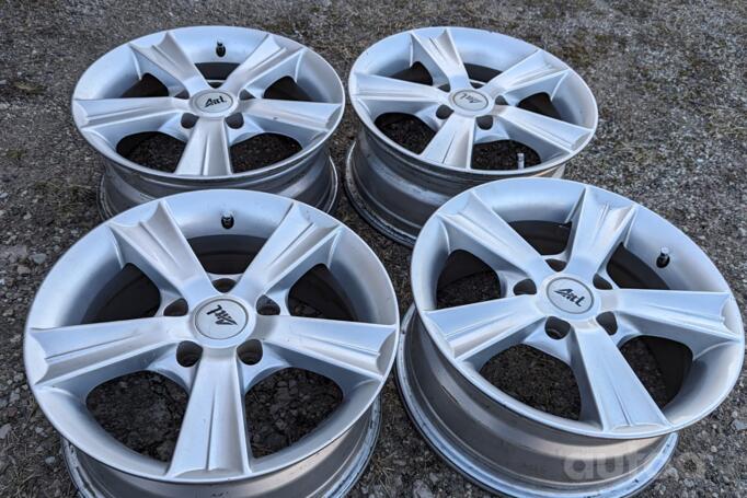 Kita, lengvojo lydinio