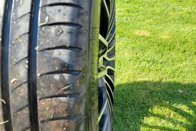 Kita, lengvojo lydinio