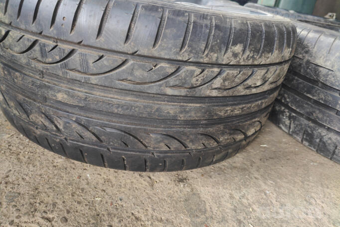 Kita, lengvojo lydinio