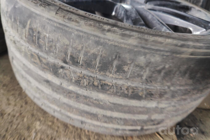 Kita, lengvojo lydinio