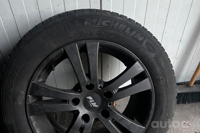 Kita, lengvojo lydinio