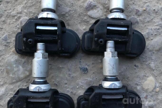 Kita, lengvojo lydinio