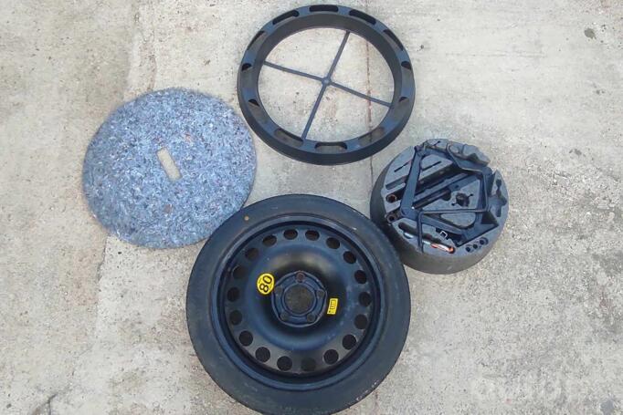 Kita, plieniniai štampuoti