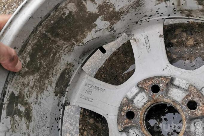 Volvo, lengvojo lydinio