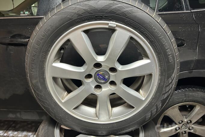 Volvo, lengvojo lydinio