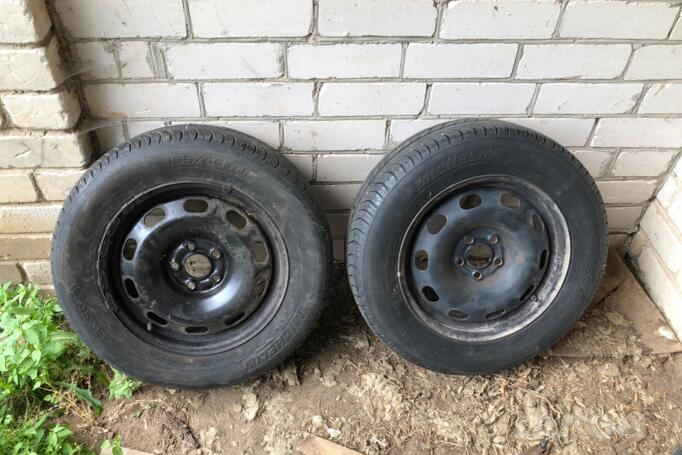 Kita, plieniniai štampuoti