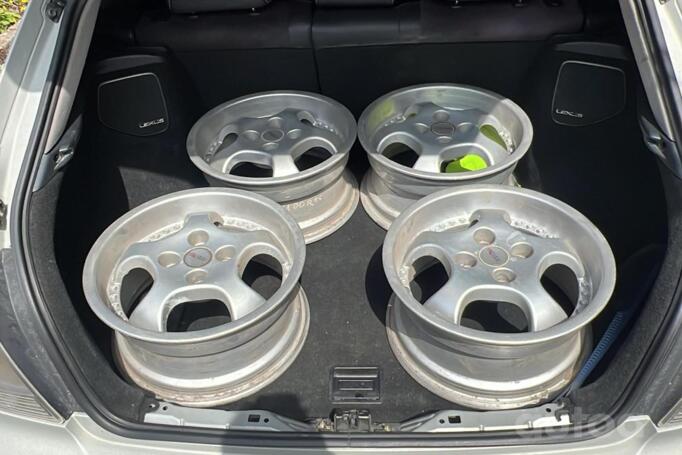 Kita, lengvojo lydinio