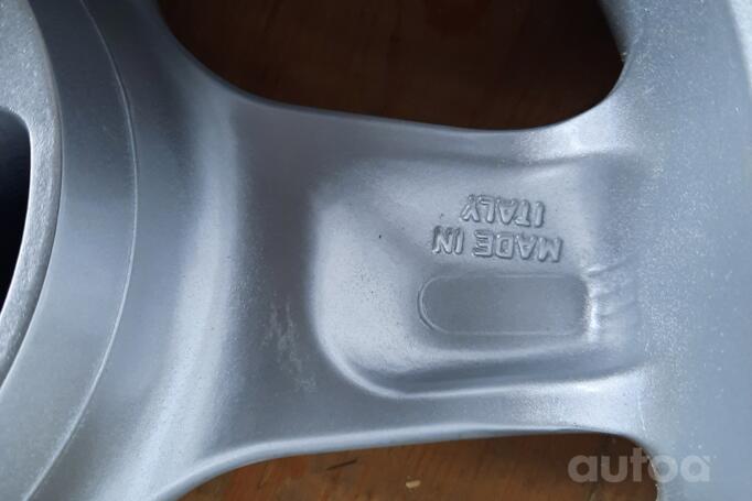 Kita, lengvojo lydinio