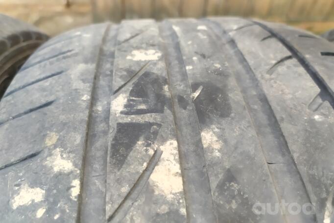 Kita, lengvojo lydinio