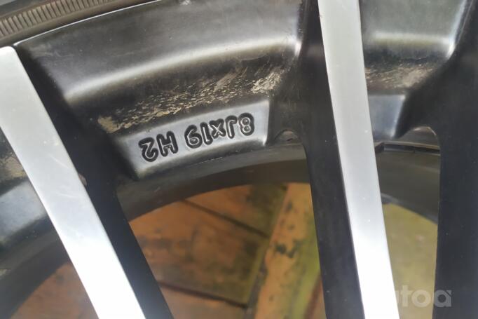 Kita, lengvojo lydinio