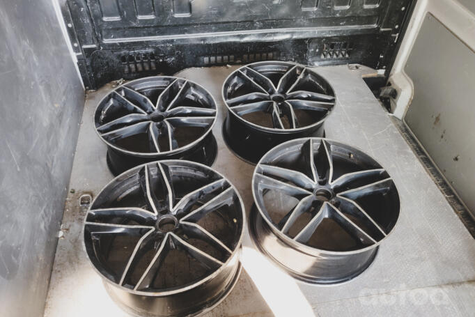 Audi, lengvojo lydinio