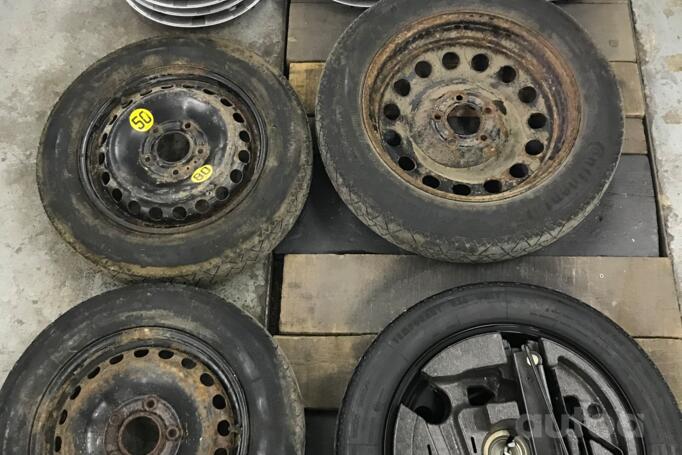 Kita, plieniniai štampuoti