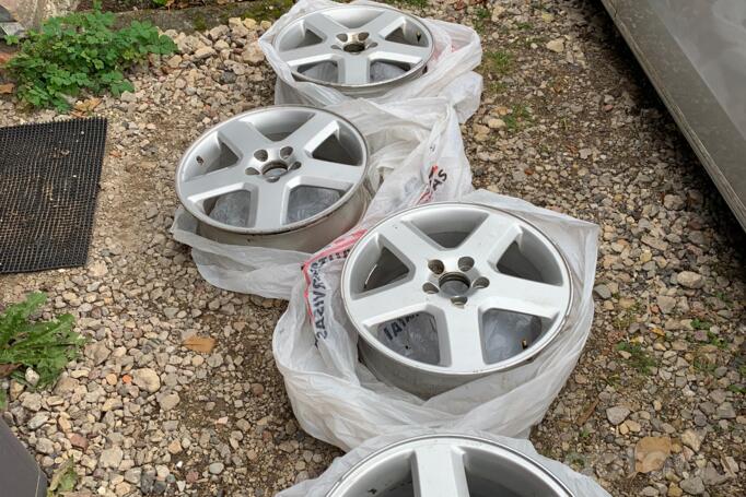 Volvo, lengvojo lydinio