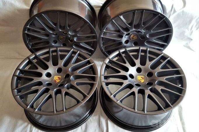 Porsche, lengvojo lydinio