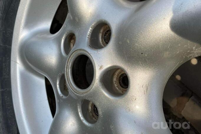 Land rover, lengvojo lydinio