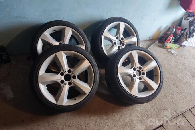 Kita, lengvojo lydinio