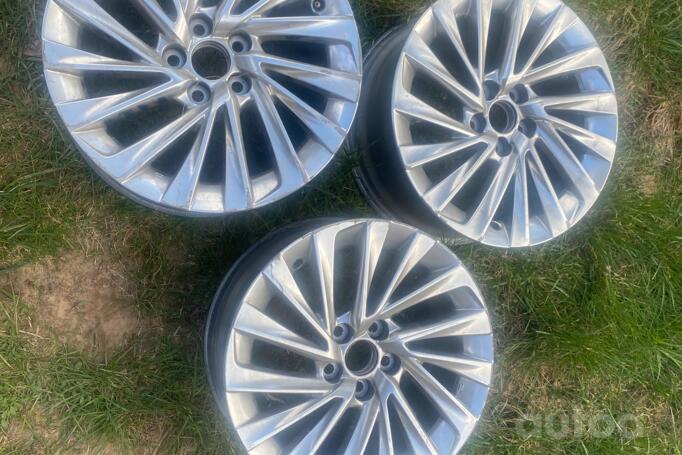 Lexus, lengvojo lydinio