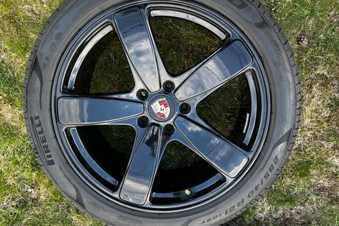 Porsche, lengvojo lydinio
