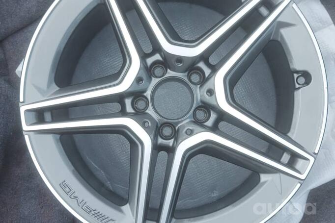 Kita, lengvojo lydinio