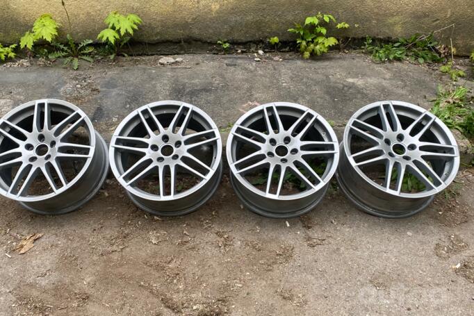 Audi s4, lengvojo lydinio