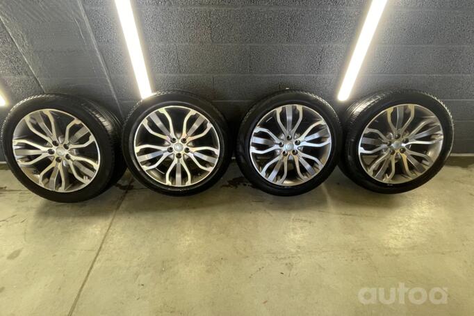 Land rover, lengvojo lydinio