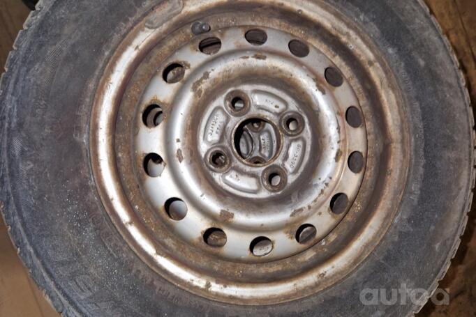 Kita, plieniniai štampuoti