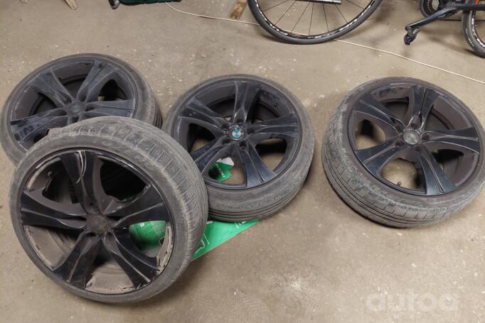 Kita, lengvojo lydinio