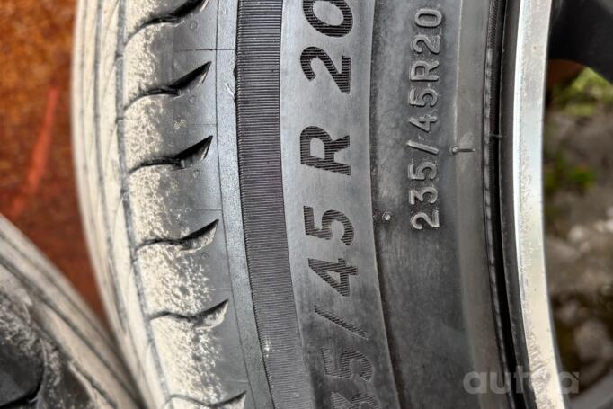 Mercedes Benz, lengvojo lydinio