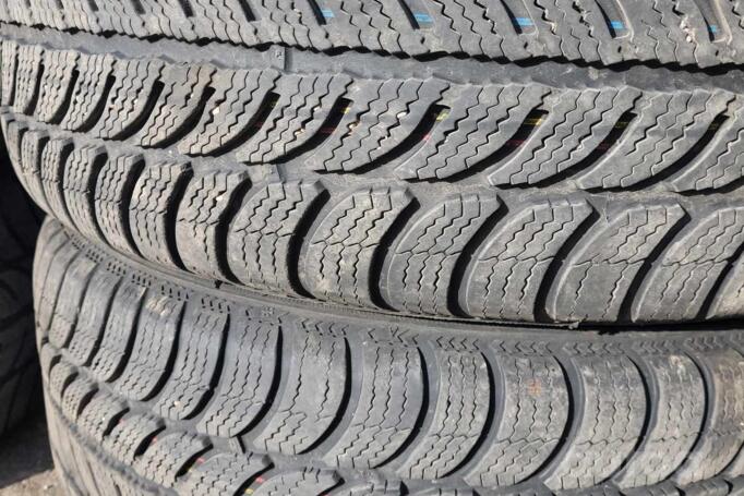 Mercedes Benz, lengvojo lydinio