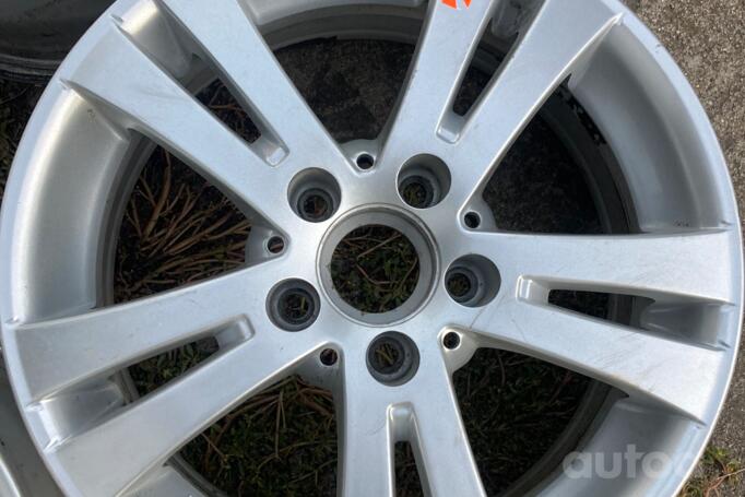 Mercedes Benz, lengvojo lydinio