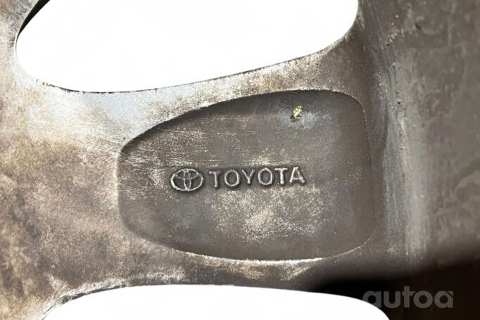 Toyota, lengvojo lydinio