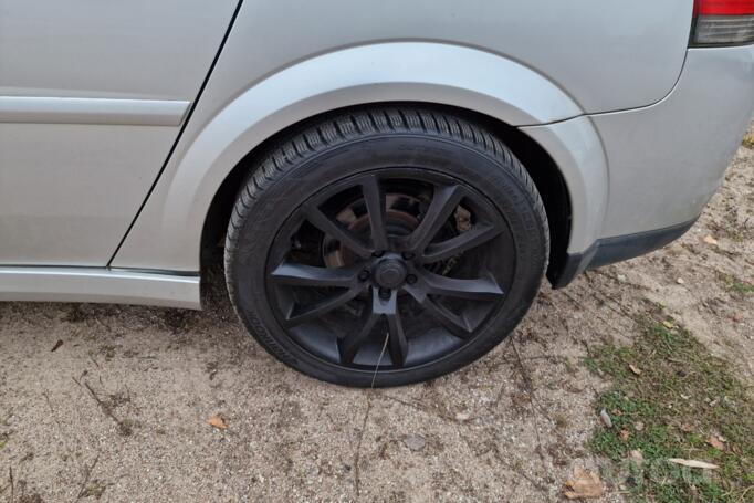 Kita, lengvojo lydinio