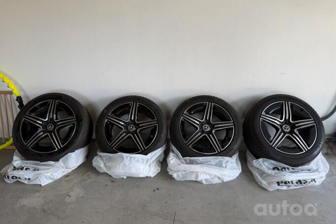 Mercedes-Benz, lengvojo lydinio