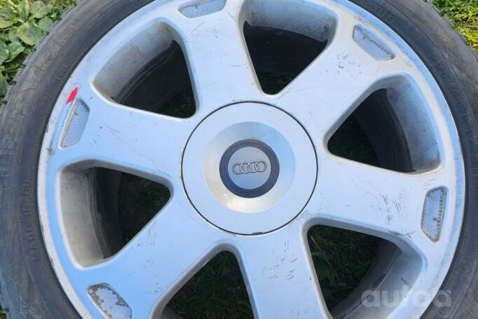 Audi Avus R17, lengvojo lydinio