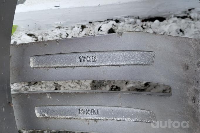 Kita, lengvojo lydinio